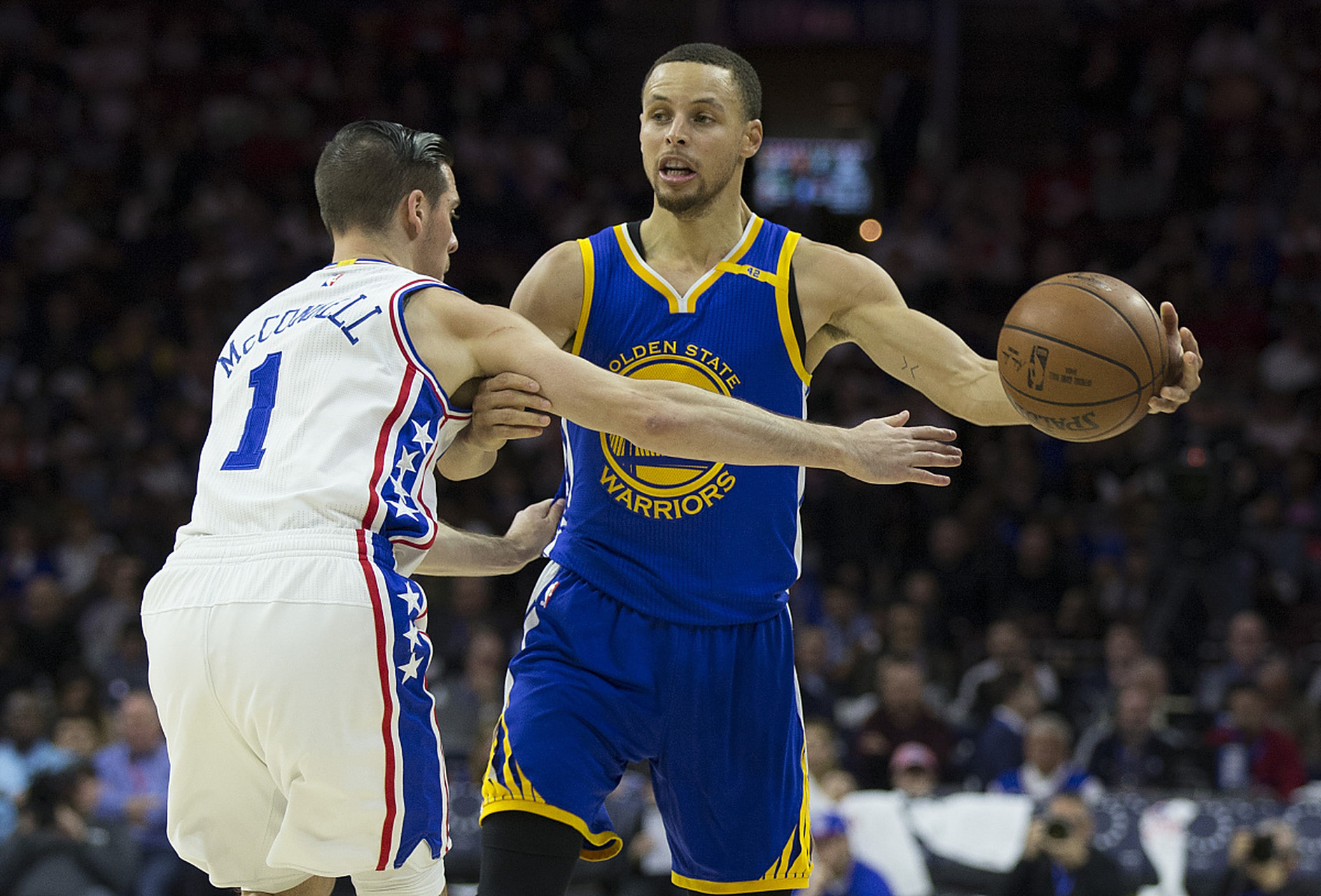 开云中国官网安全入口出色发挥首场状态出色,中国队观众沸腾!,库里重返赛场全场沸腾不已的简单介绍