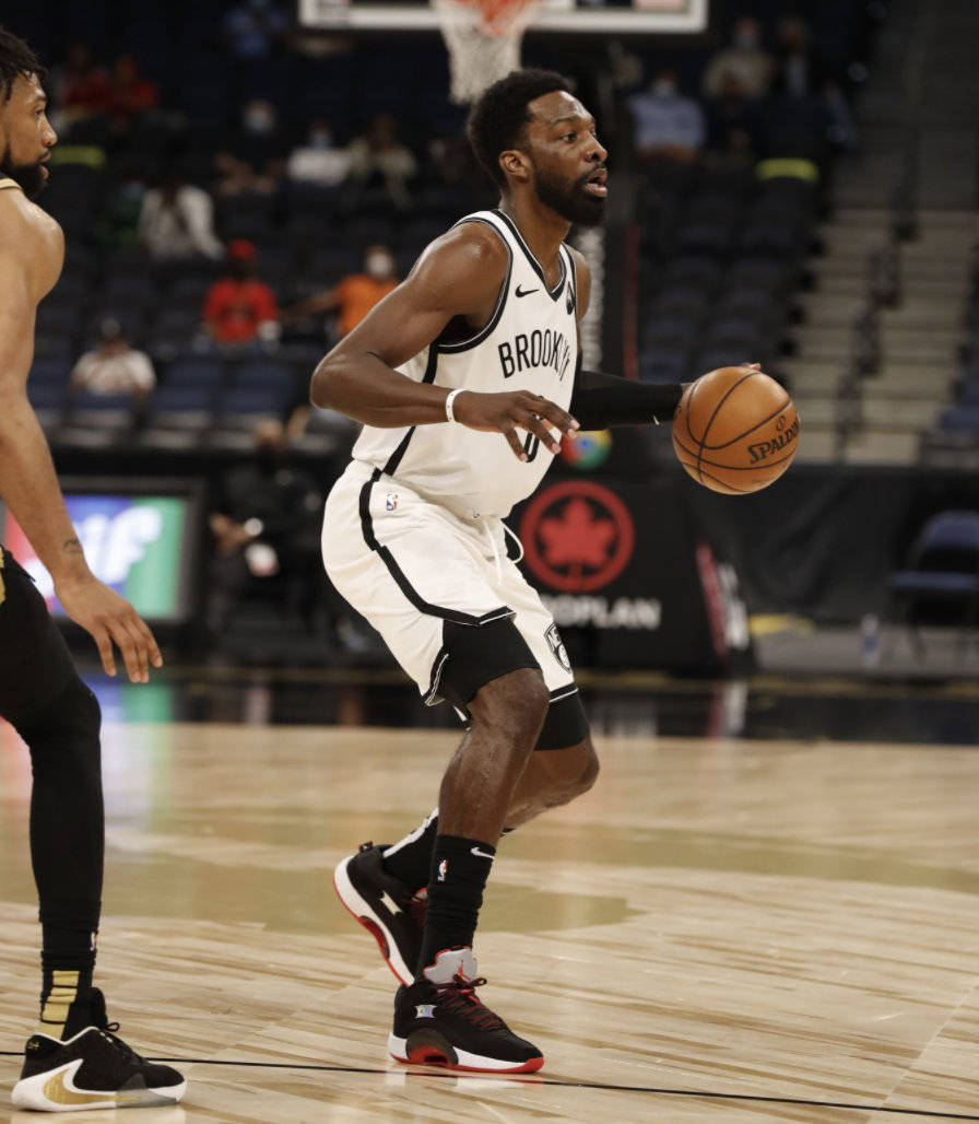 开云官方认证平台德甲今夜走向成谜，西汉姆手感冰凉，底气十足，临场指挥获称赞的简单介绍